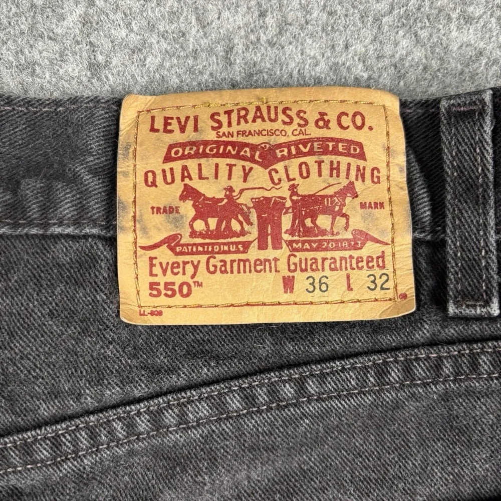 Vintage Levi's 550 Jeans Mens 36x32 Black Relaxed Fit‎ Denim Red Tab Skater Y2K